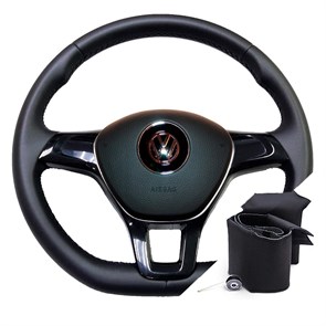 {{productViewItem.photos[photoViewList.activeNavIndex].Alt || productViewItem.photos[photoViewList.activeNavIndex].Description || 'Оплетка на руль Volkswagen Tiguan (2017-2020) для замены штатной кожи из экокожи Altona'}}