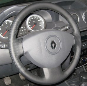 {{productViewItem.photos[photoViewList.activeNavIndex].Alt || productViewItem.photos[photoViewList.activeNavIndex].Description || 'Оплетка на руль из натуральной кожи Renault Duster AUTHENTIQUE и EXPRESSION 2011-2015 г.в. (черная)'}}